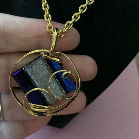 Beautiful necklace 16” - Picture 6 of 7